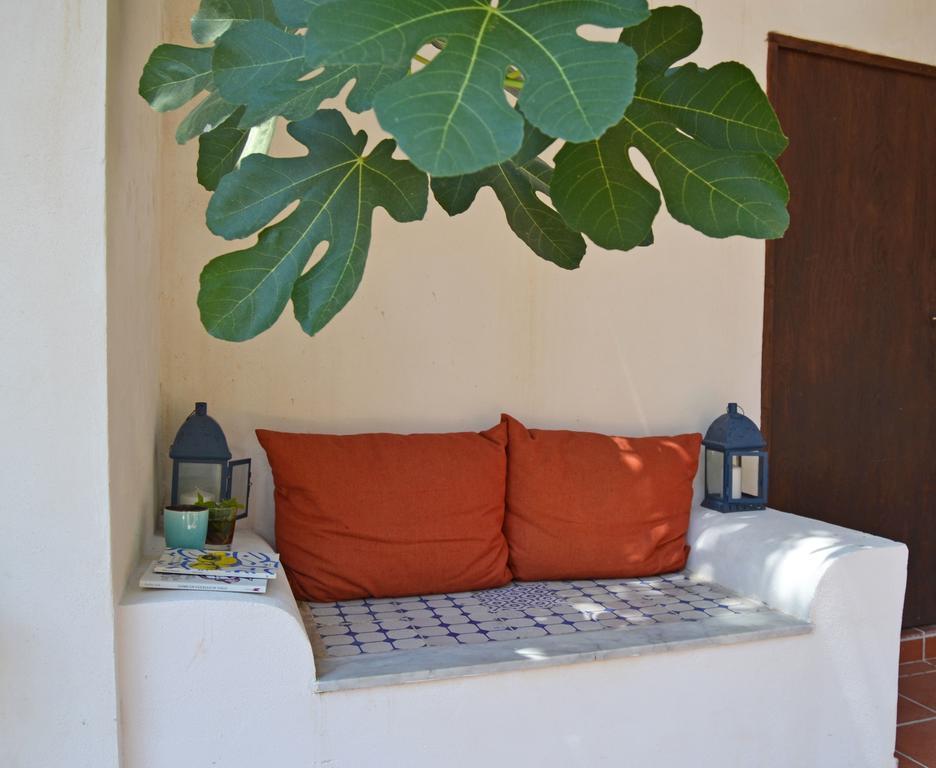 Bed And Book Giusino Bed & Breakfast Palermo Dış mekan fotoğraf