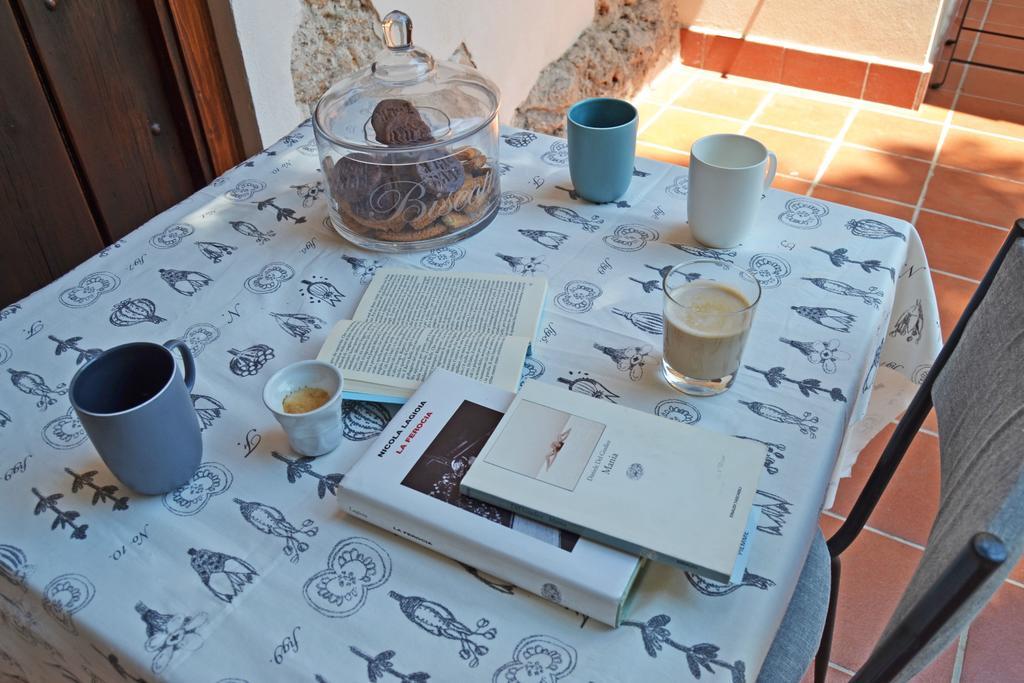 Bed And Book Giusino Bed & Breakfast Palermo Dış mekan fotoğraf