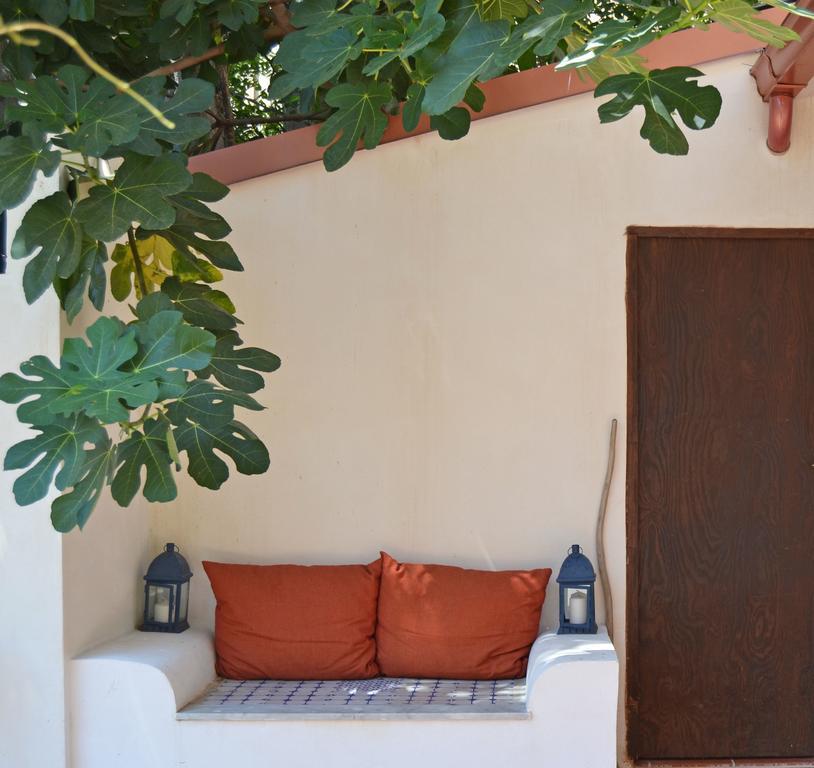 Bed And Book Giusino Bed & Breakfast Palermo Dış mekan fotoğraf