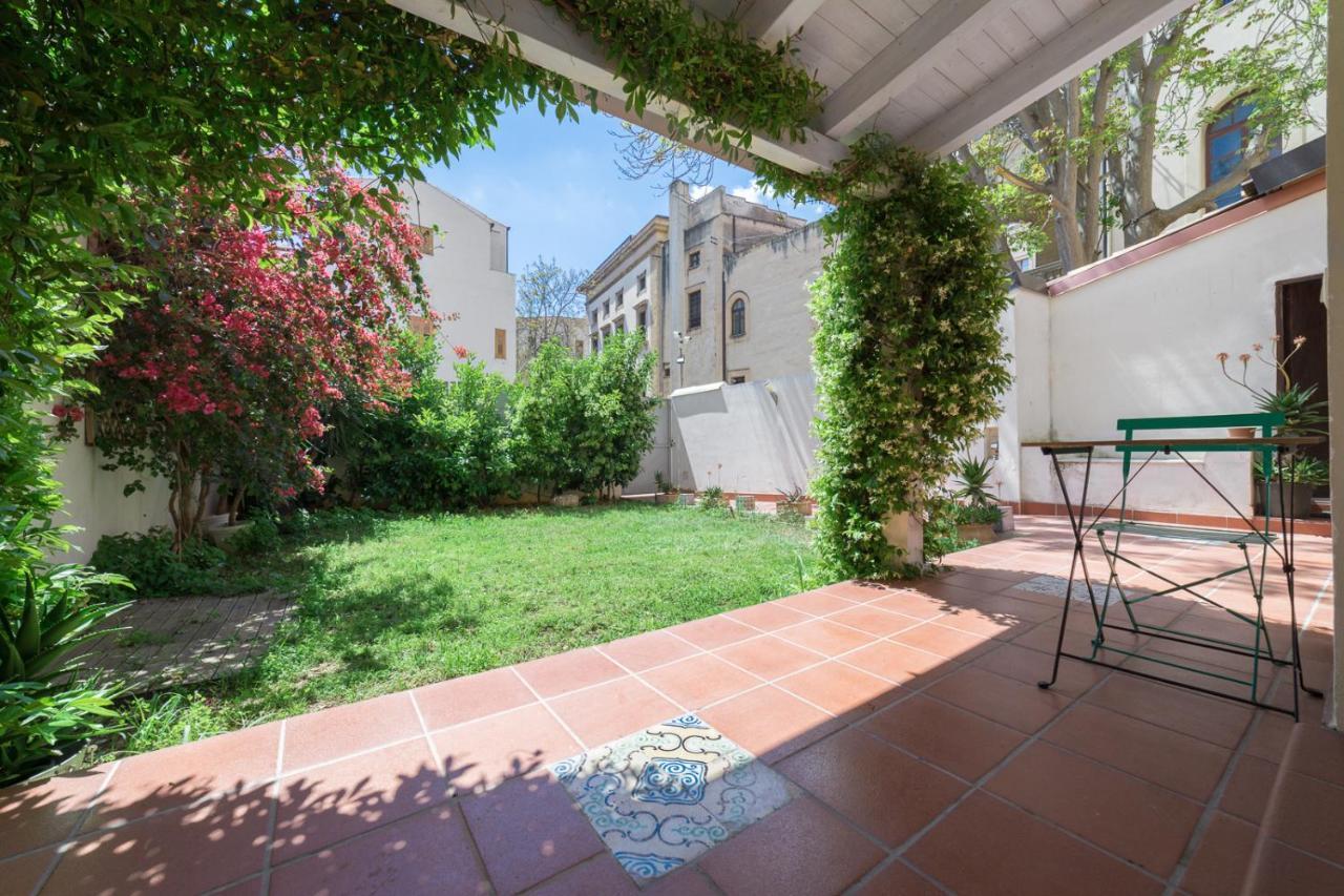 Bed And Book Giusino Bed & Breakfast Palermo Dış mekan fotoğraf